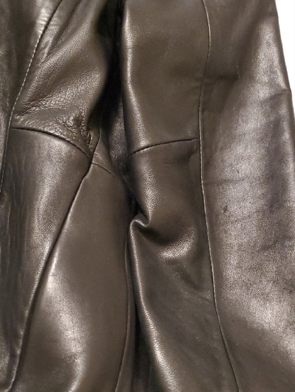 Bromley Sheen Soft Leather Zip-Front Women's Jacket in Black - Picture 11 of 15